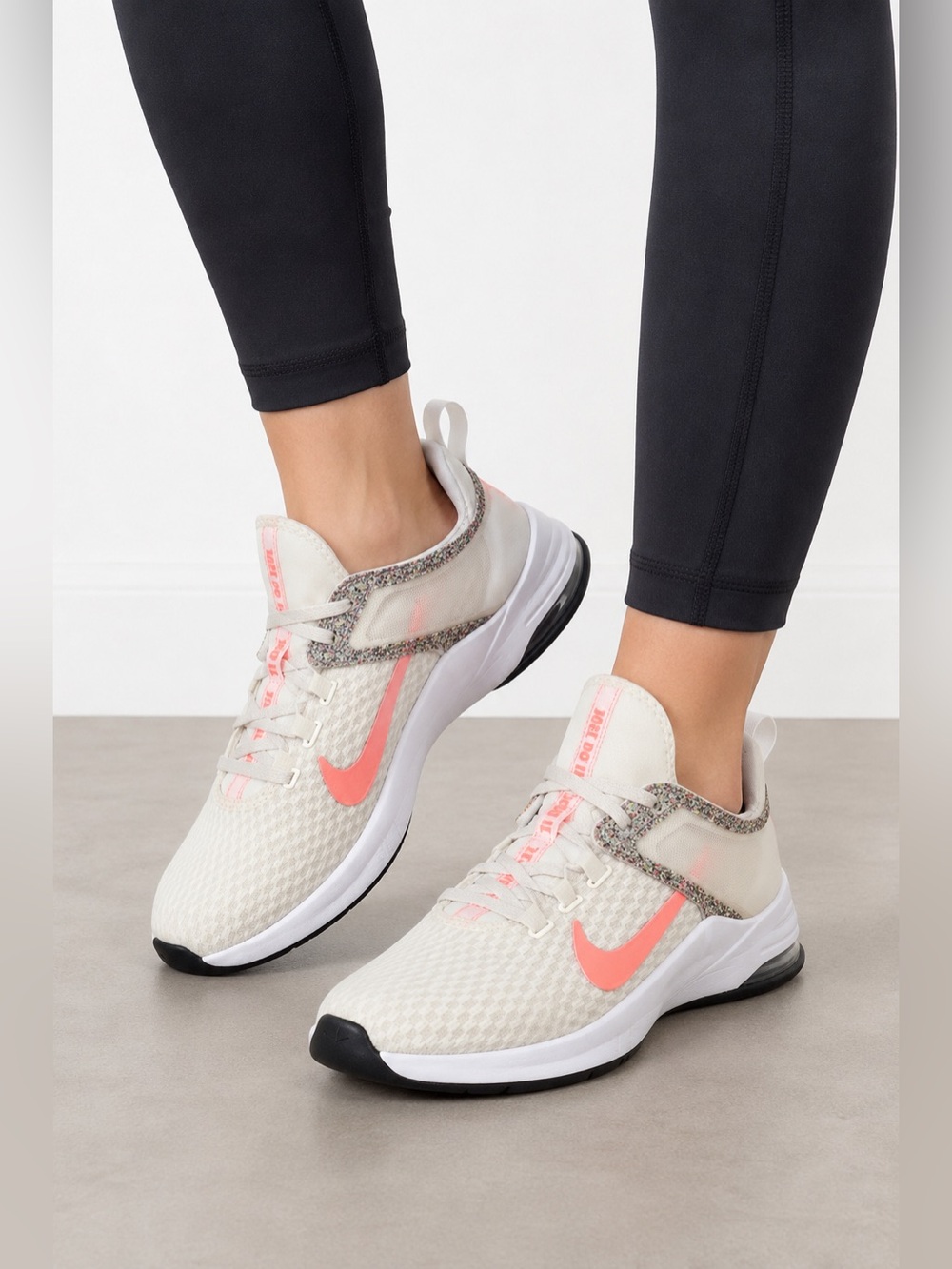 Nike Air Max Bella TR 2 Training Sneakers Phantom Lava Glow White Pink Women 7.5 - Picture 2 of 9